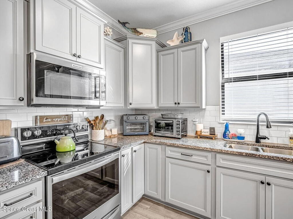 5218 Jasper Square, Vero Beach, FL 32967