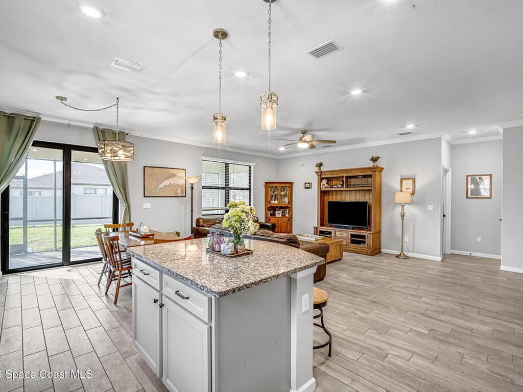 5218 Jasper Square, Vero Beach, FL 32967