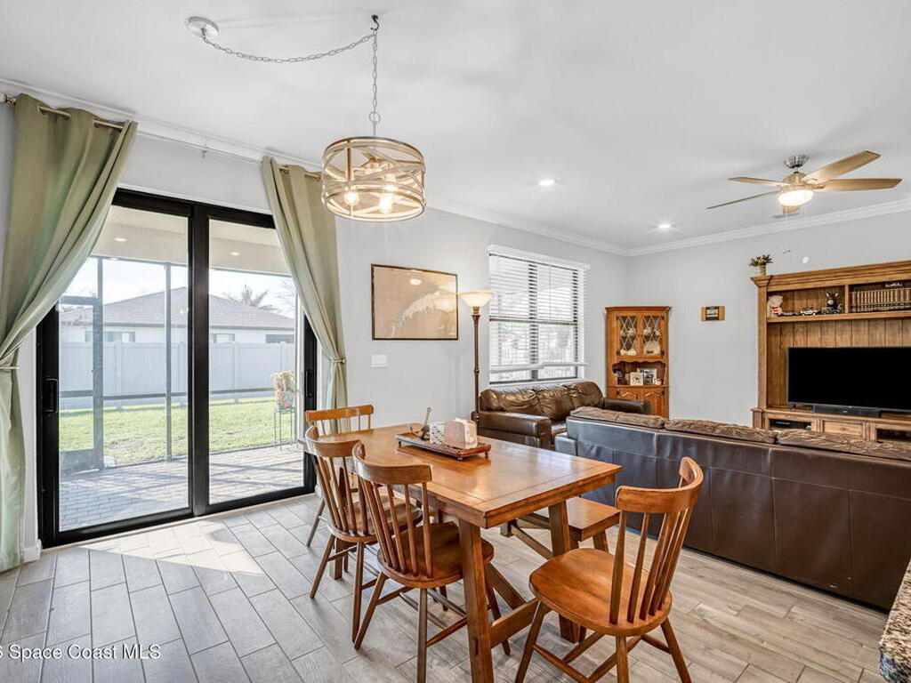 5218 Jasper Square, Vero Beach, FL 32967