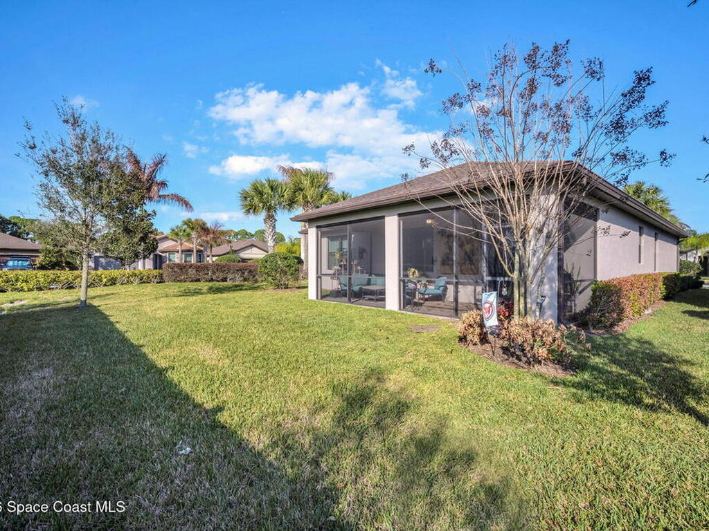 5218 Jasper Square, Vero Beach, FL 32967