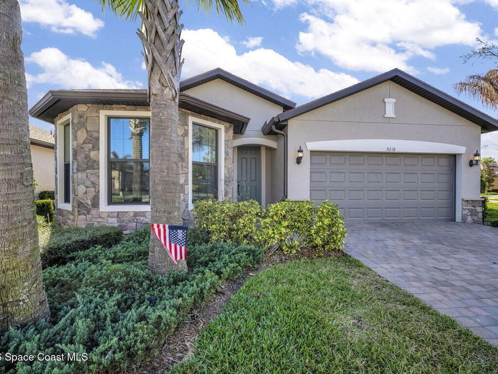 5218 Jasper Square, Vero Beach, FL 32967