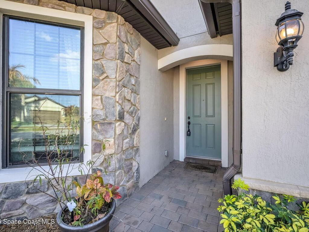 5218 Jasper Square, Vero Beach, FL 32967