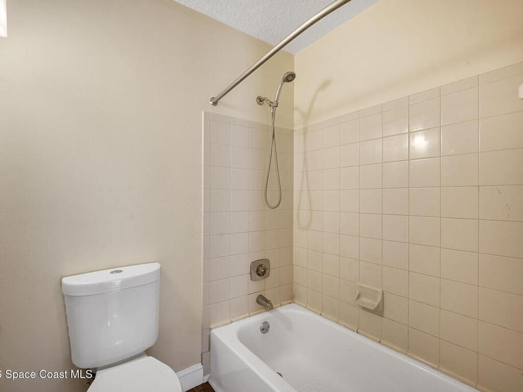 225 S Tropical Trail, Merritt Island, FL 32952