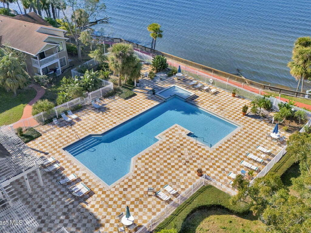 225 S Tropical Trail, Merritt Island, FL 32952