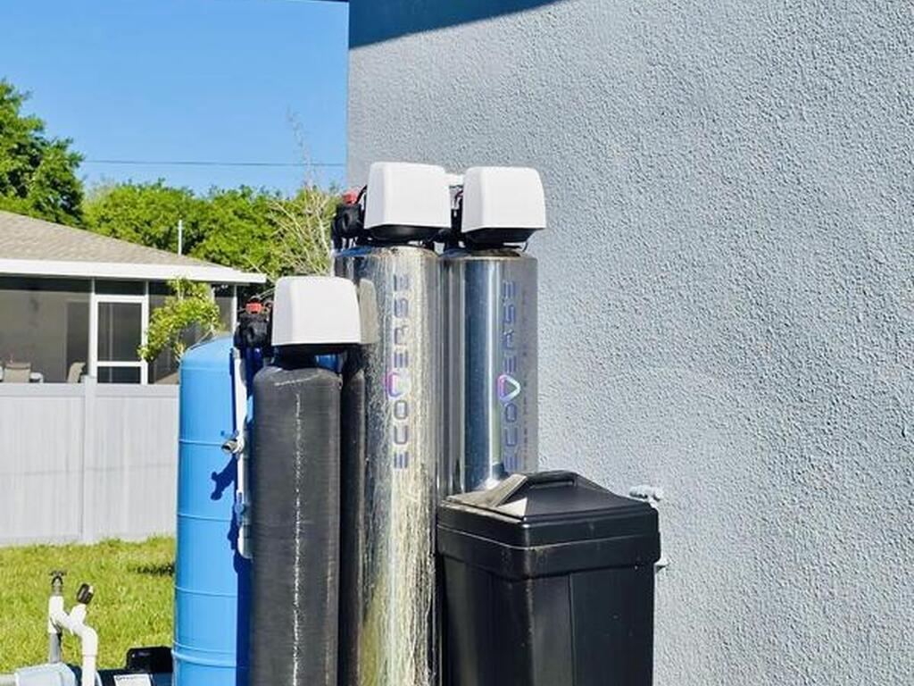 8975 102nd Avenue, Vero Beach, FL 32967