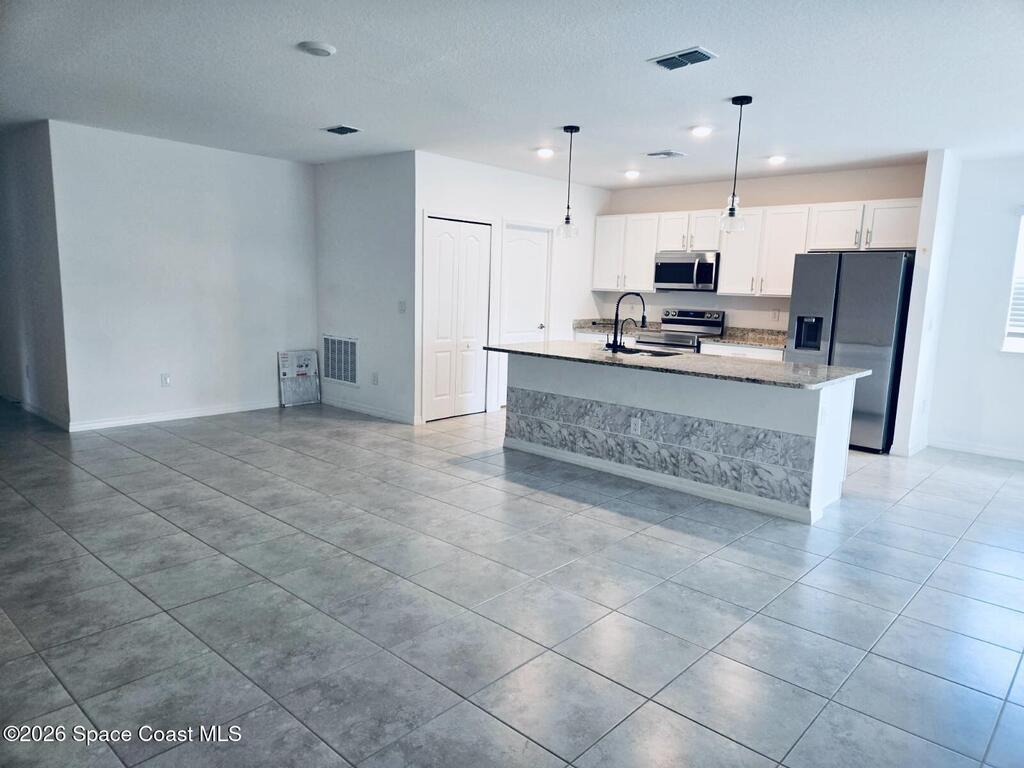 8975 102nd Avenue, Vero Beach, FL 32967