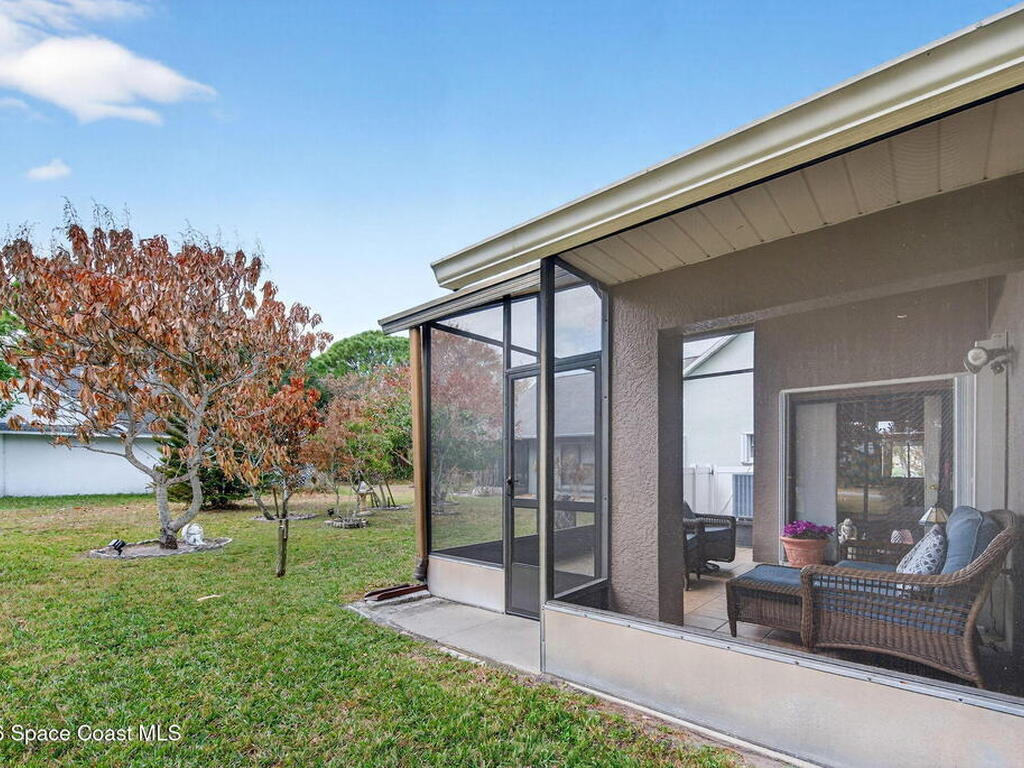 2322 Early Dawn Circle, Melbourne, FL 32935