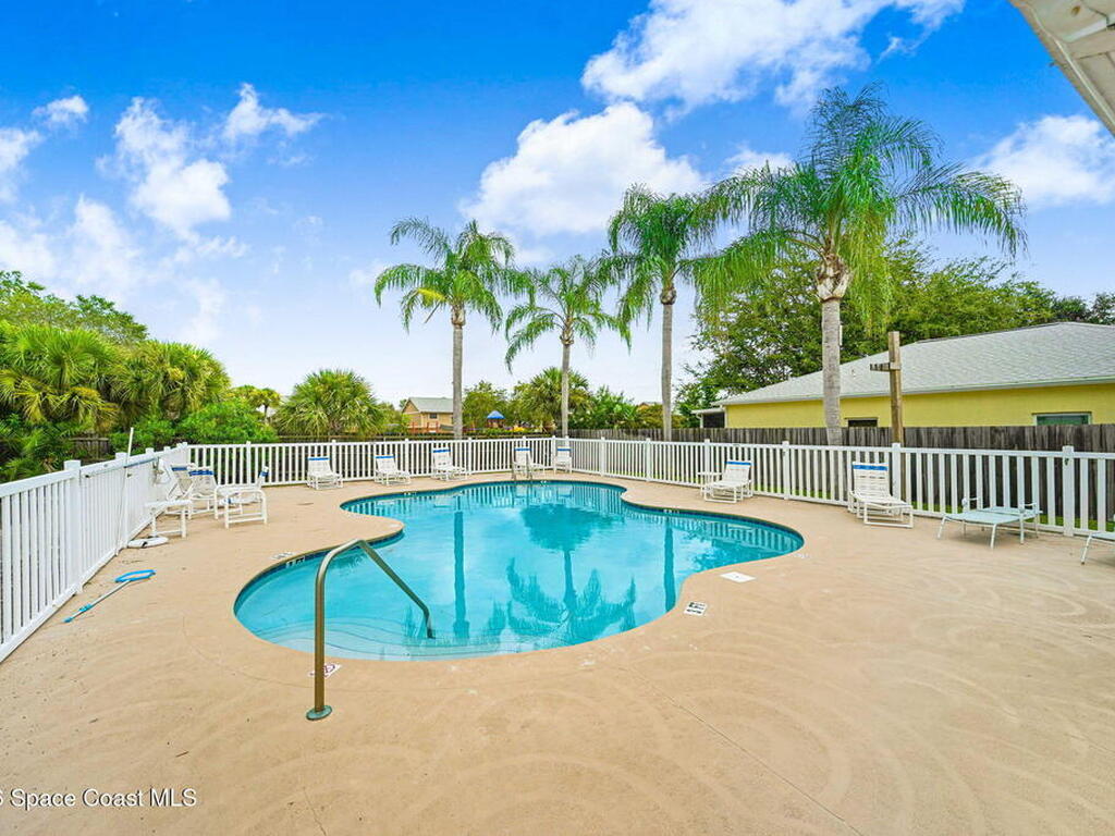 2322 Early Dawn Circle, Melbourne, FL 32935