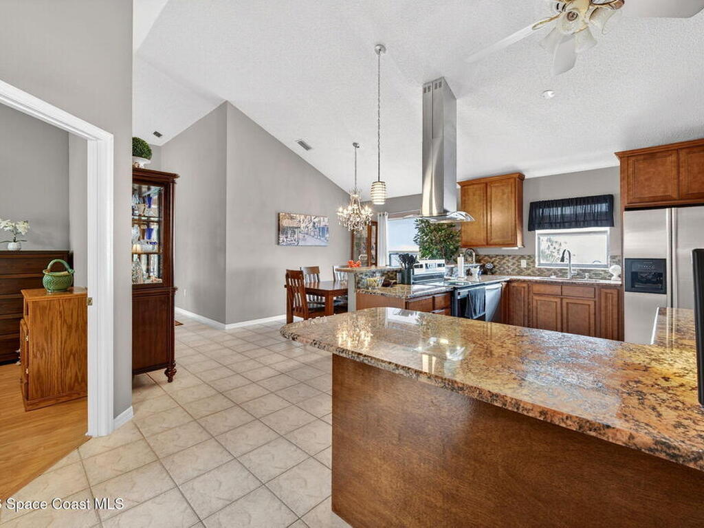 2322 Early Dawn Circle, Melbourne, FL 32935