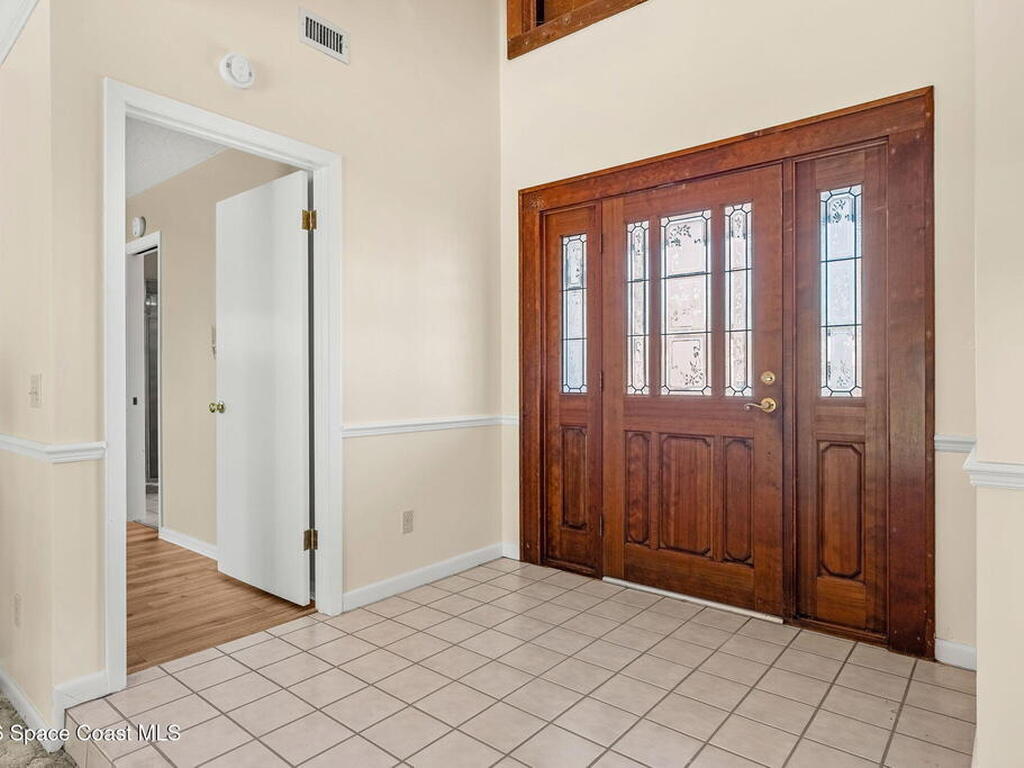 2213 Woodlawn Circle, Melbourne, FL 32934