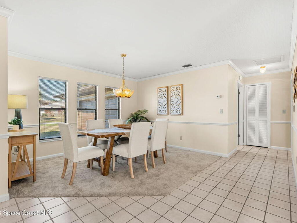 2213 Woodlawn Circle, Melbourne, FL 32934