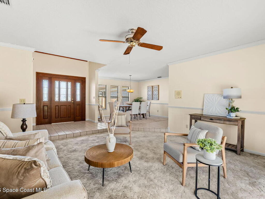 2213 Woodlawn Circle, Melbourne, FL 32934