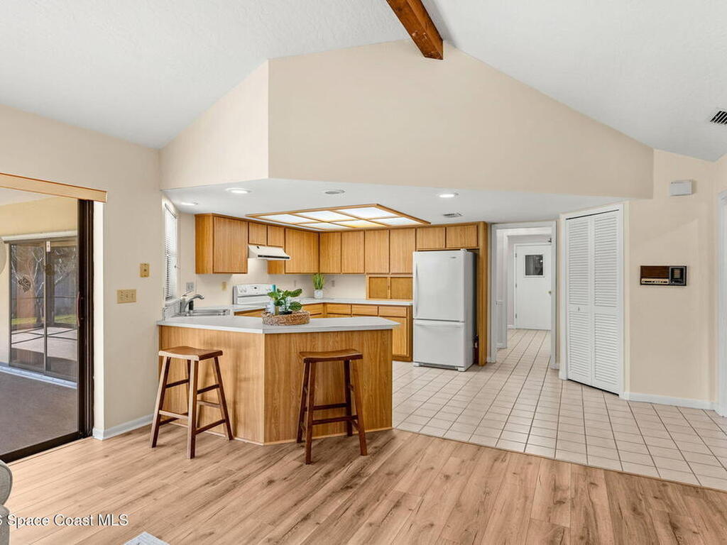 2213 Woodlawn Circle, Melbourne, FL 32934