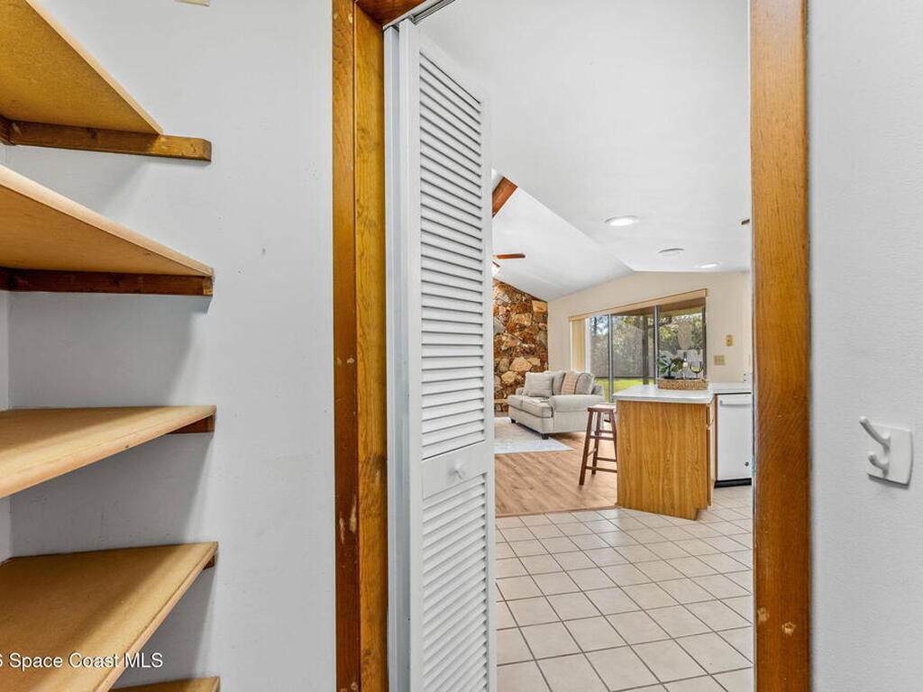 2213 Woodlawn Circle, Melbourne, FL 32934