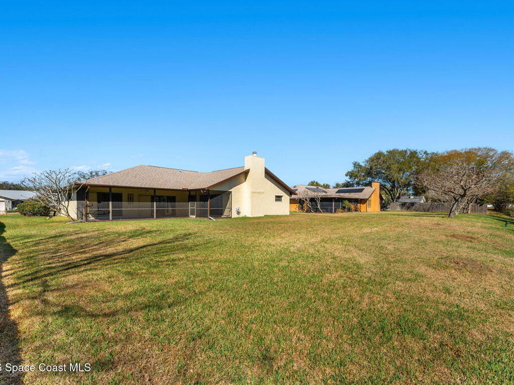 2213 Woodlawn Circle, Melbourne, FL 32934