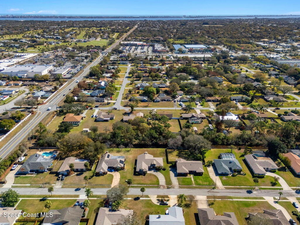 2213 Woodlawn Circle, Melbourne, FL 32934