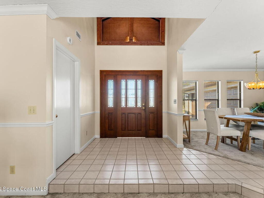 2213 Woodlawn Circle, Melbourne, FL 32934