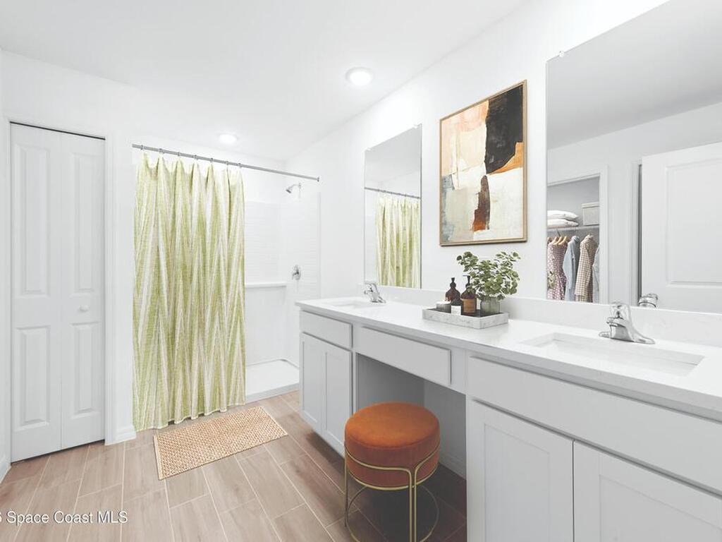 598 Forrest Hills Street, Palm Bay, FL 32908