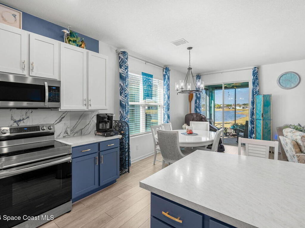 1099 Corbin Circle, Palm Bay, FL 32908