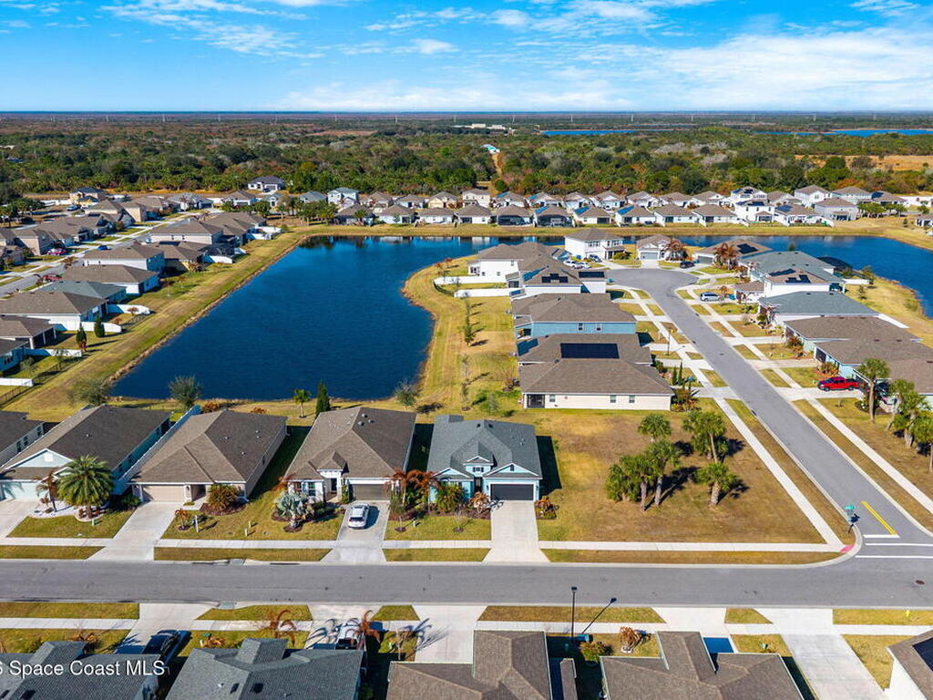 1099 Corbin Circle, Palm Bay, FL 32908