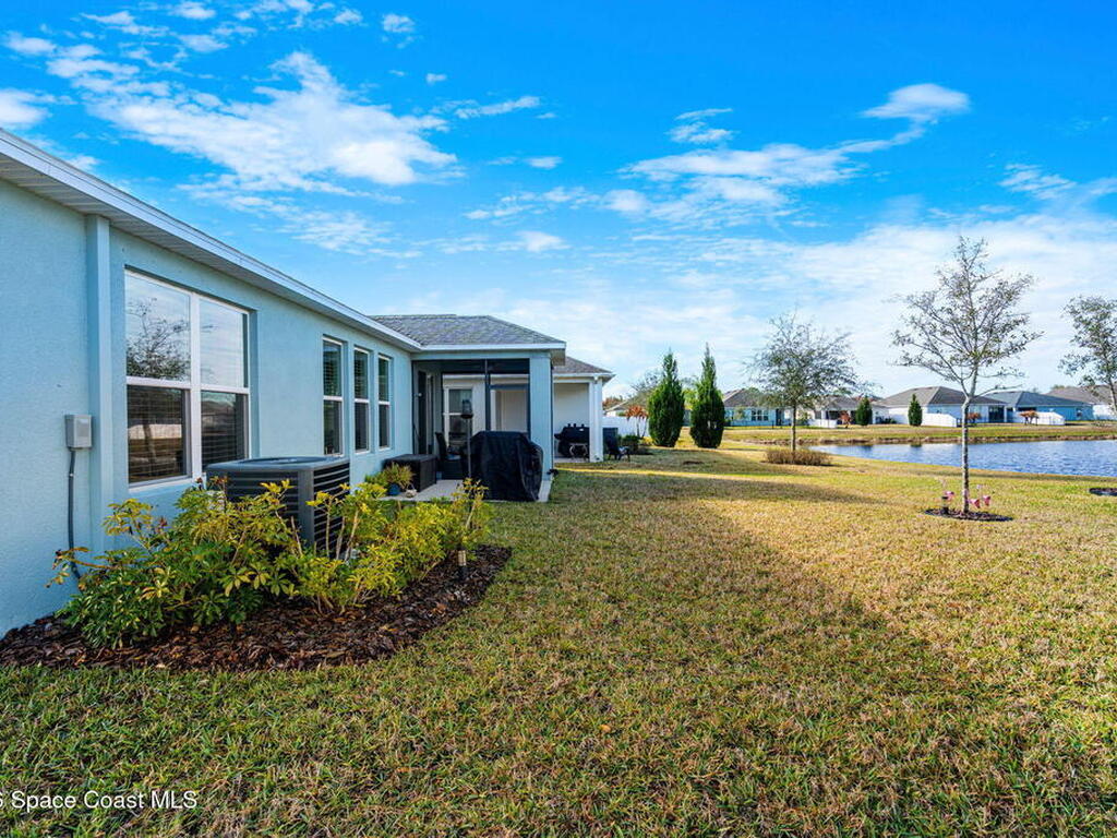 1099 Corbin Circle, Palm Bay, FL 32908