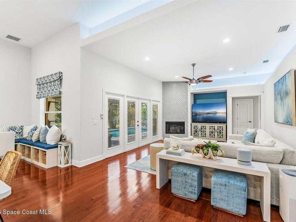 1807 Auburn Lakes Drive, Suntree, FL 32955