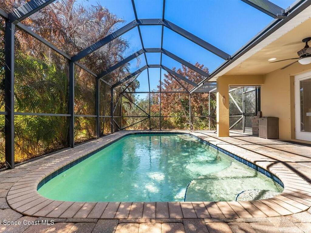 1807 Auburn Lakes Drive, Suntree, FL 32955