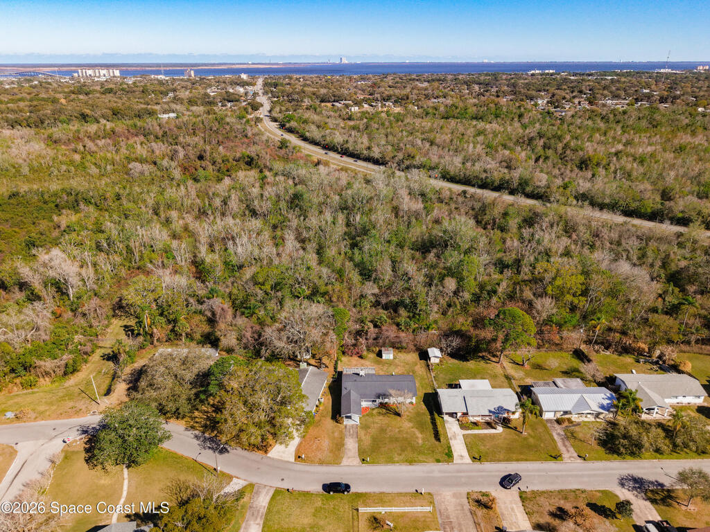 615 Hillcrest Avenue, Titusville, FL 32796