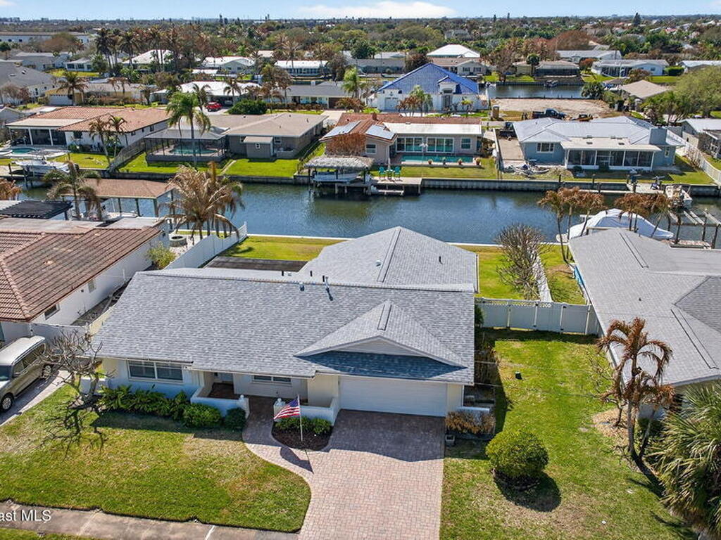 448 Saint Georges Court, Satellite Beach, FL 32937