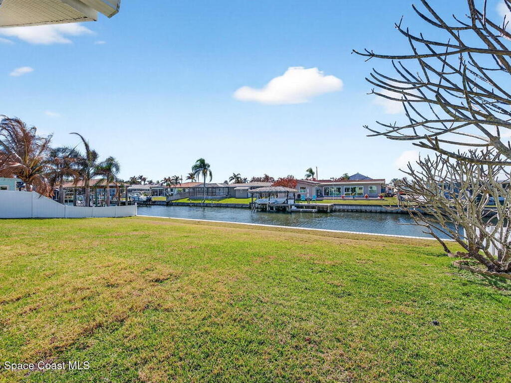 448 Saint Georges Court, Satellite Beach, FL 32937