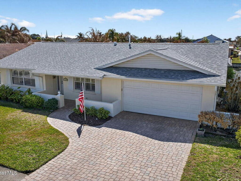 448 Saint Georges Court, Satellite Beach, FL 32937