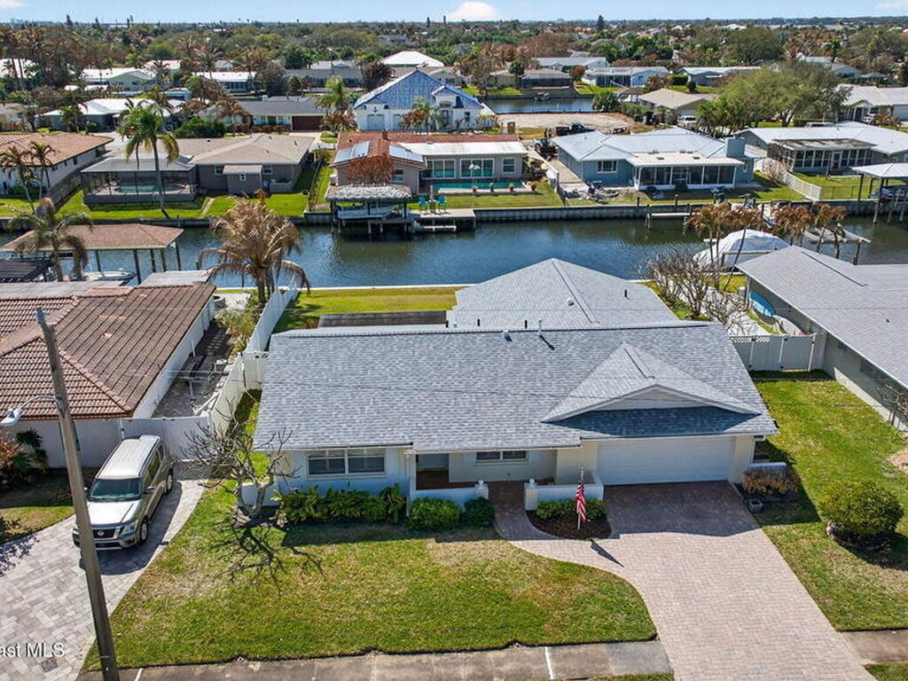448 Saint Georges Court, Satellite Beach, FL 32937