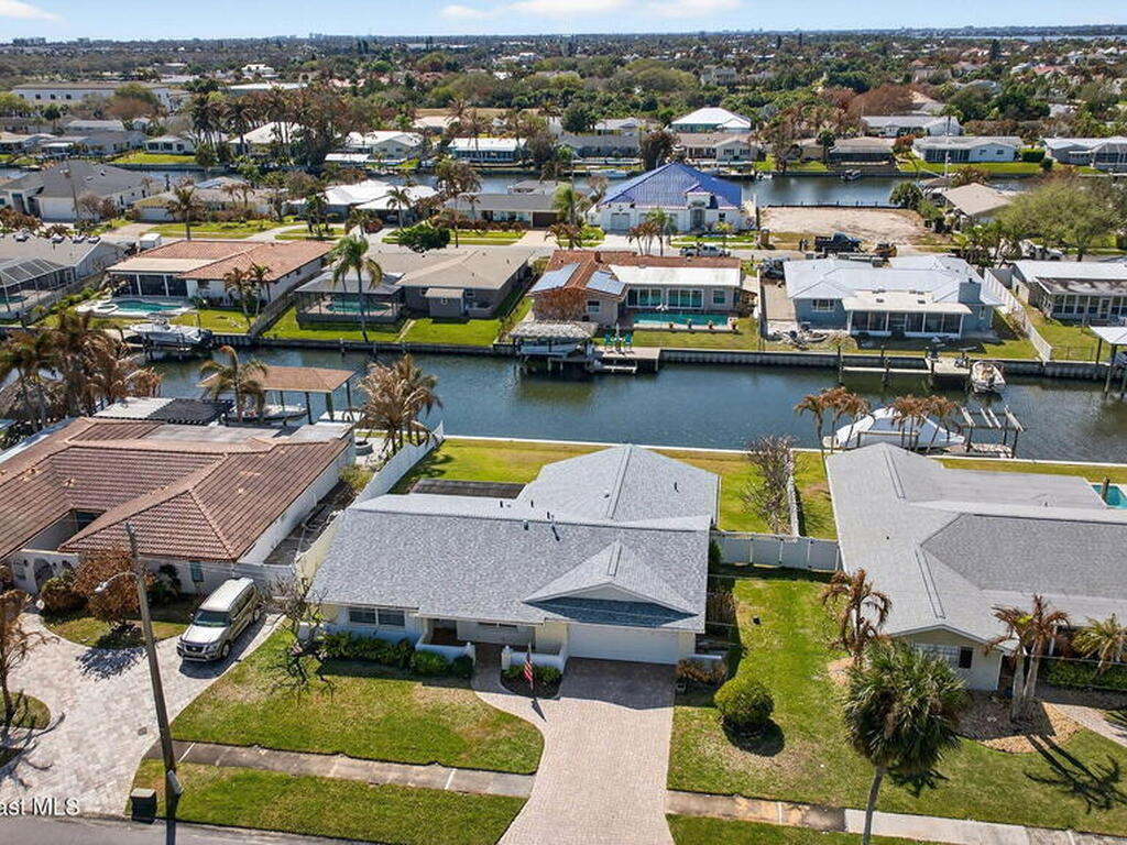 448 Saint Georges Court, Satellite Beach, FL 32937