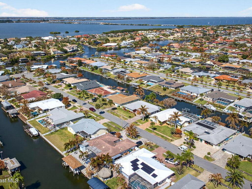448 Saint Georges Court, Satellite Beach, FL 32937