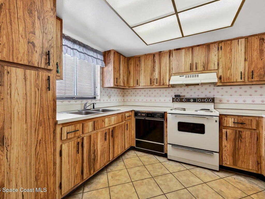 5800 N Banana River Boulevard, Cape Canaveral, FL 32920