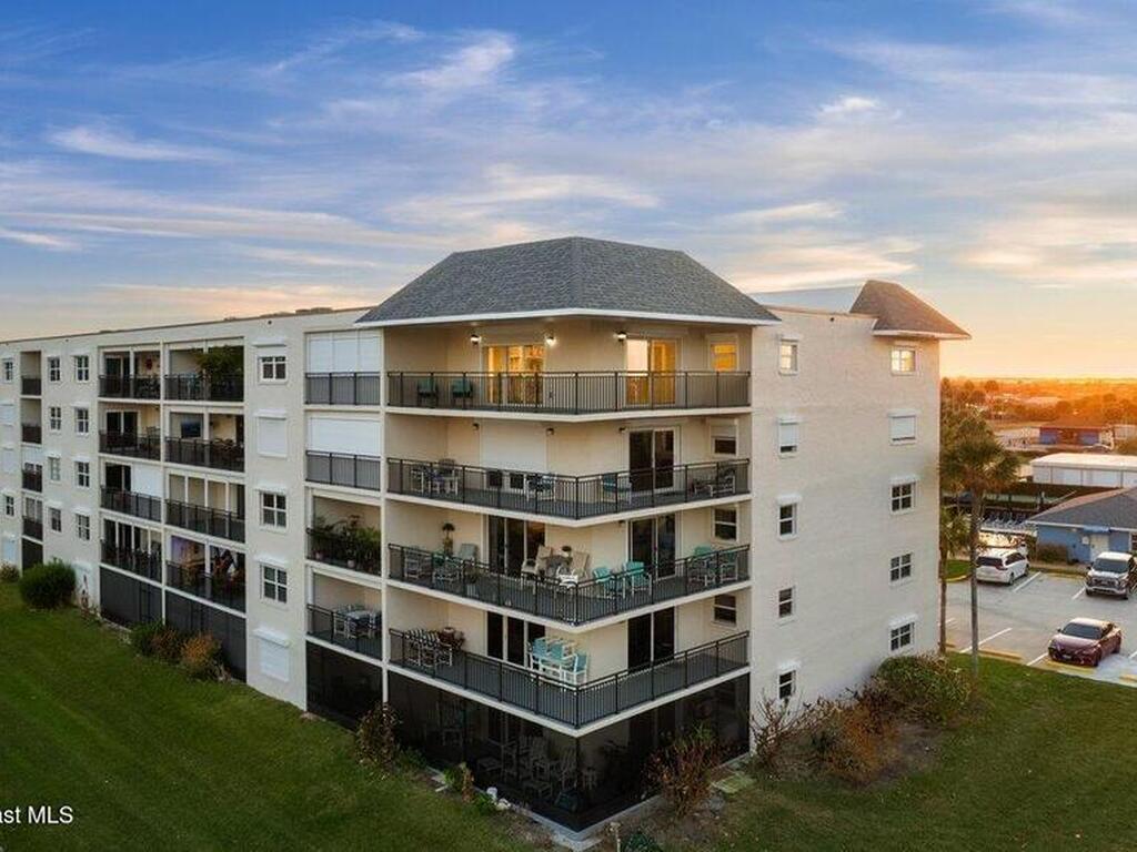 1700 N Atlantic Avenue, Cocoa Beach, FL 32931