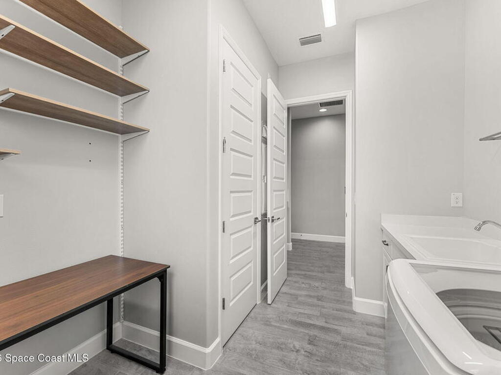 8206 Lyside Drive, Melbourne, FL 32940