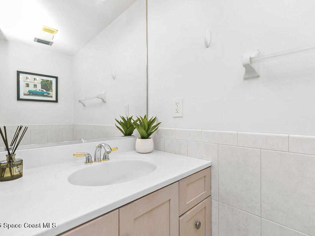 565 Highway A1a Highway, Satellite Beach, FL 32937