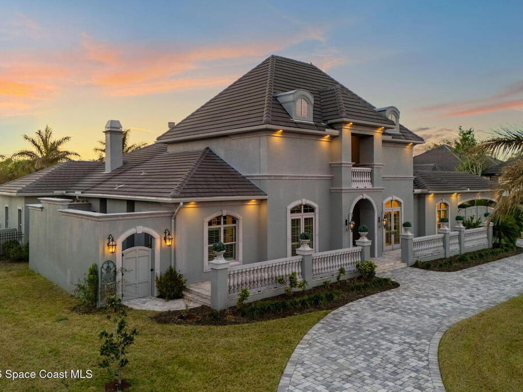 135 Lansing Island Drive, Indian Harbour Beach, FL 32937