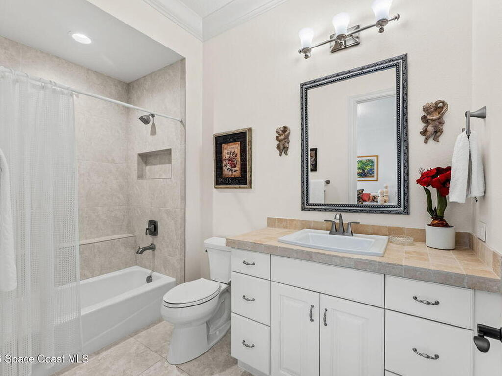 135 Lansing Island Drive, Indian Harbour Beach, FL 32937