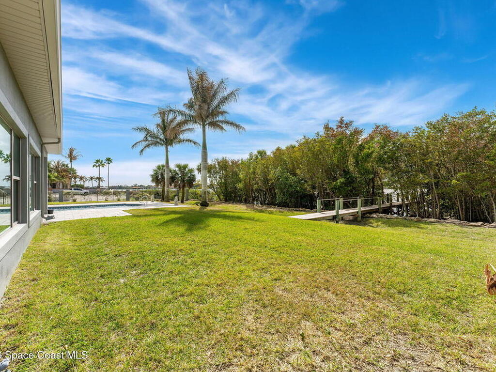 135 Lansing Island Drive, Indian Harbour Beach, FL 32937