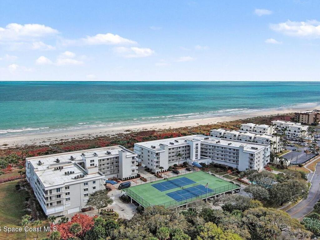 8700 Ridgewood Avenue, Cape Canaveral, FL 32920