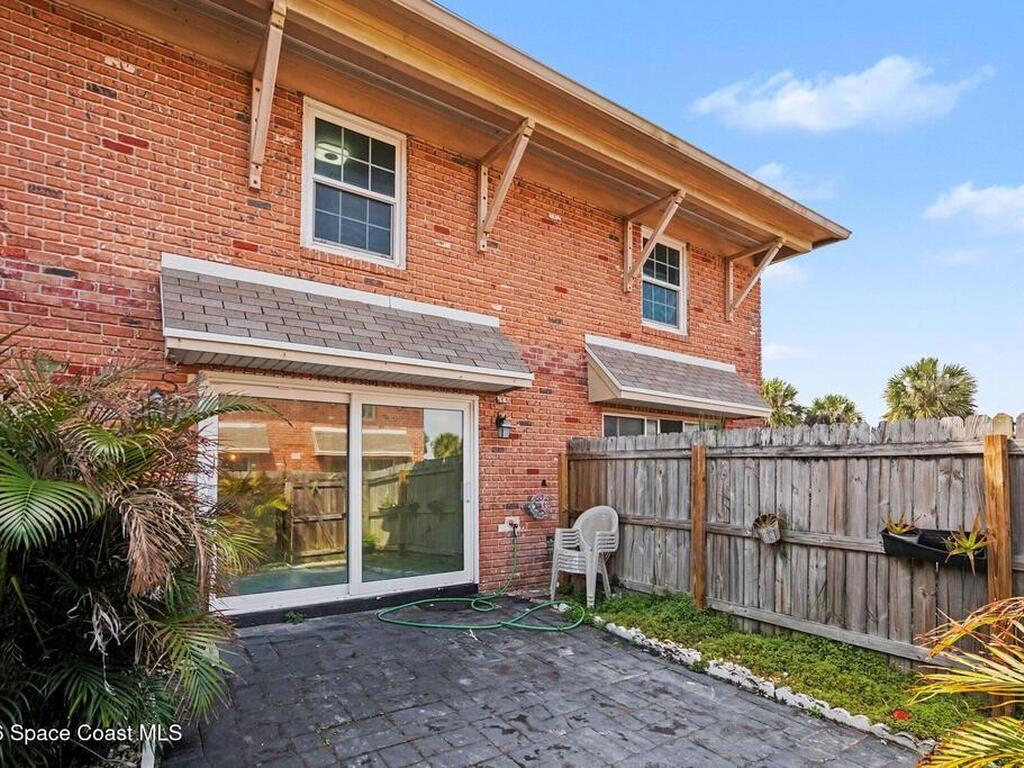 930 S Colonial Court, Indian Harbour Beach, FL 32937
