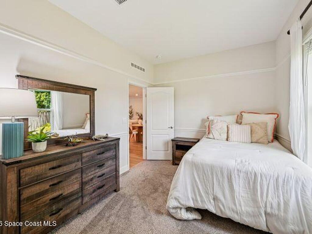 8746 103rd Avenue, Vero Beach, FL 32967