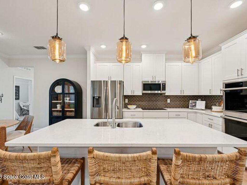 8746 103rd Avenue, Vero Beach, FL 32967