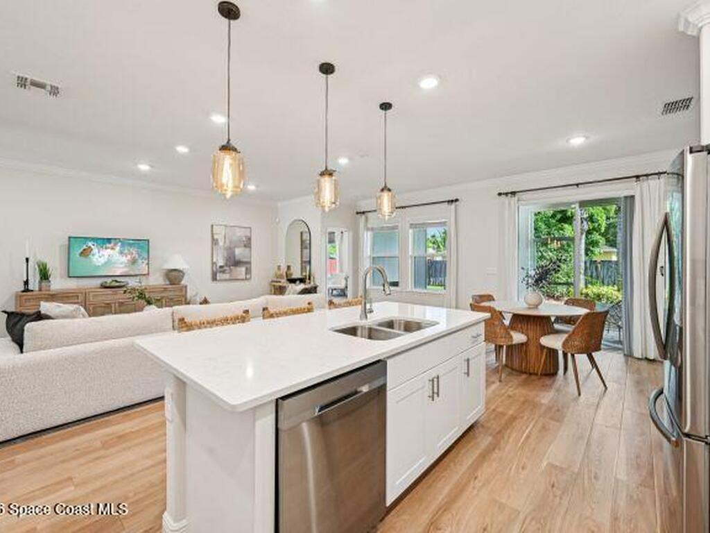 8746 103rd Avenue, Vero Beach, FL 32967