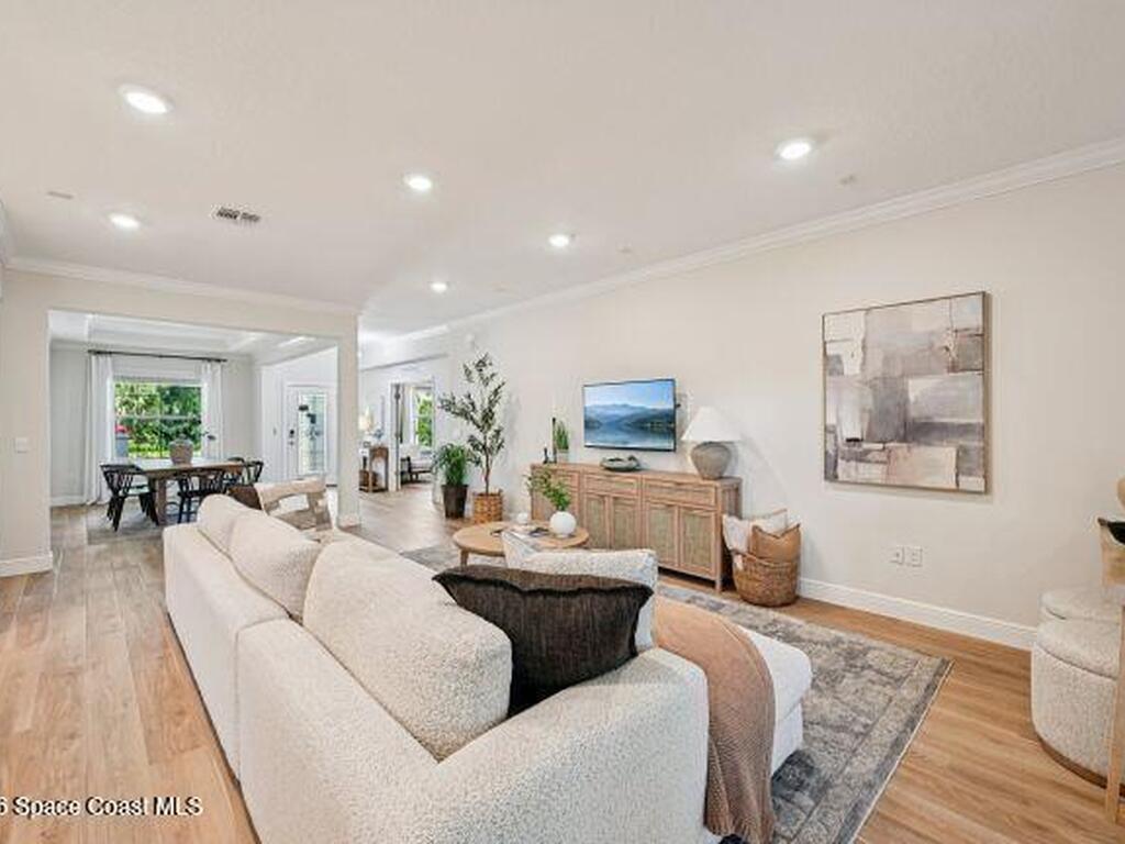 8746 103rd Avenue, Vero Beach, FL 32967