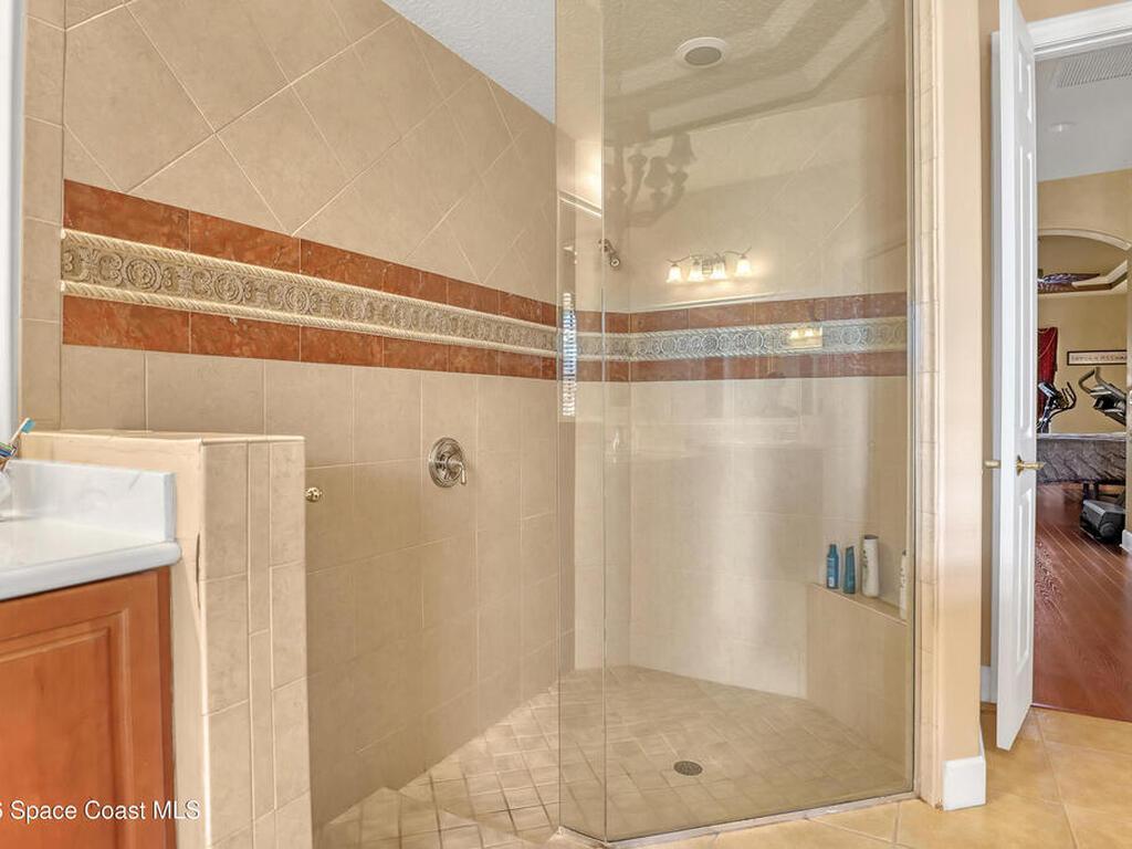 8252 Old Tramway Drive, Melbourne, FL 32940