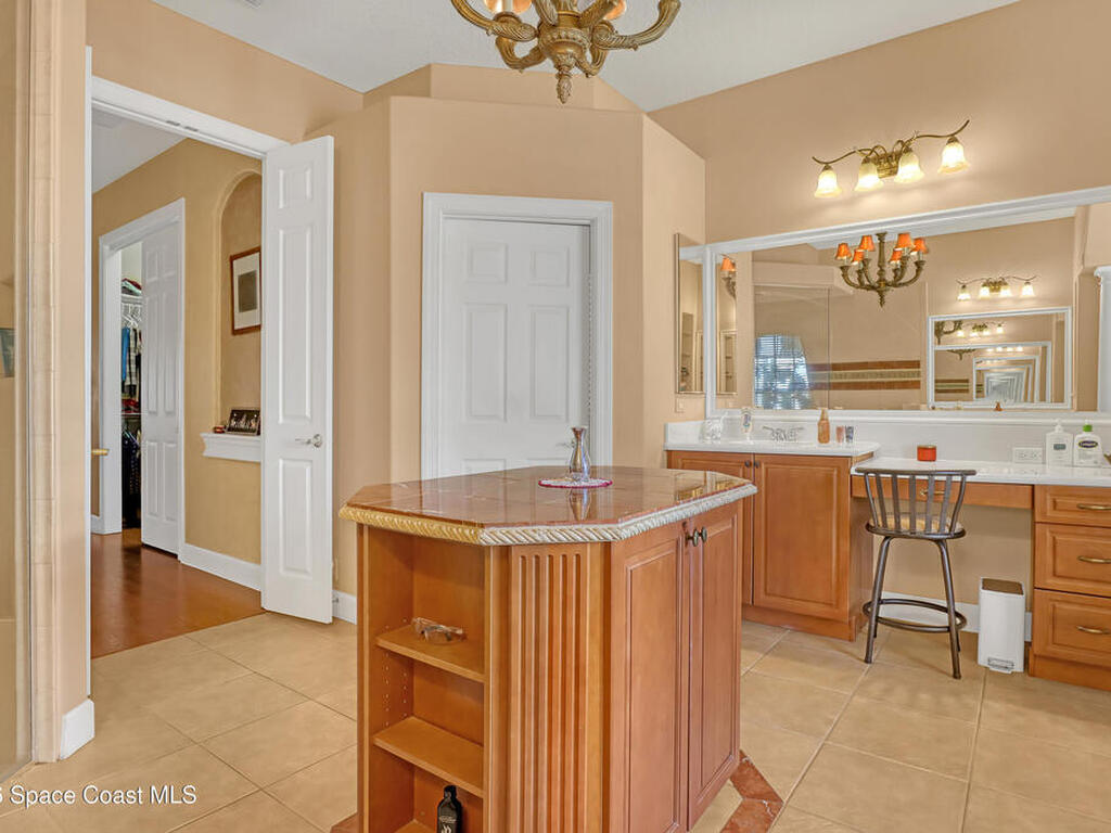 8252 Old Tramway Drive, Melbourne, FL 32940