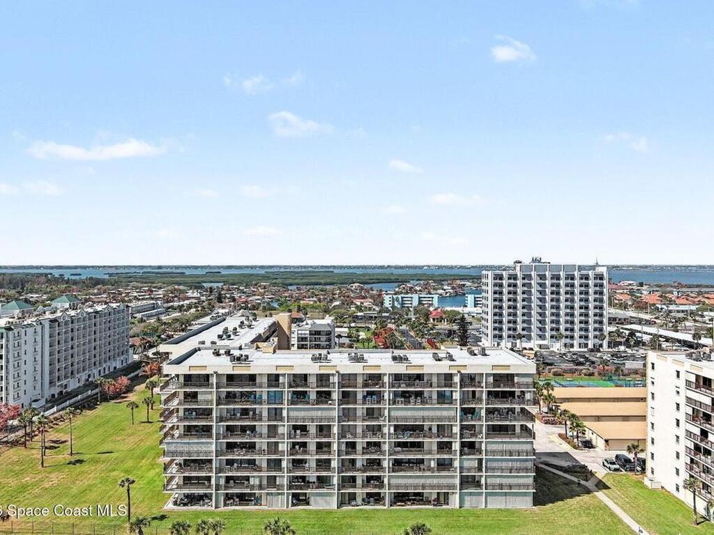 1860 N Atlantic Avenue, Cocoa Beach, FL 32931